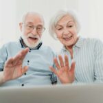 Anziani, solitudine e tecnologia
